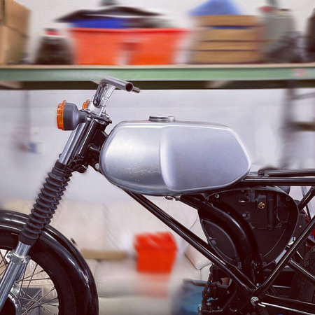 Zestaw montażowy zbiornika paliwa Schmitt Sperber do Simson S51 S50